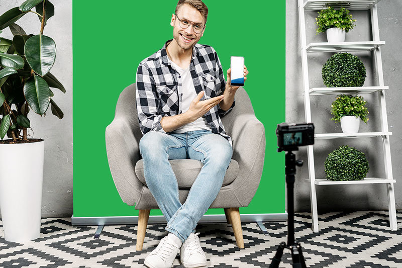 Green-Screen